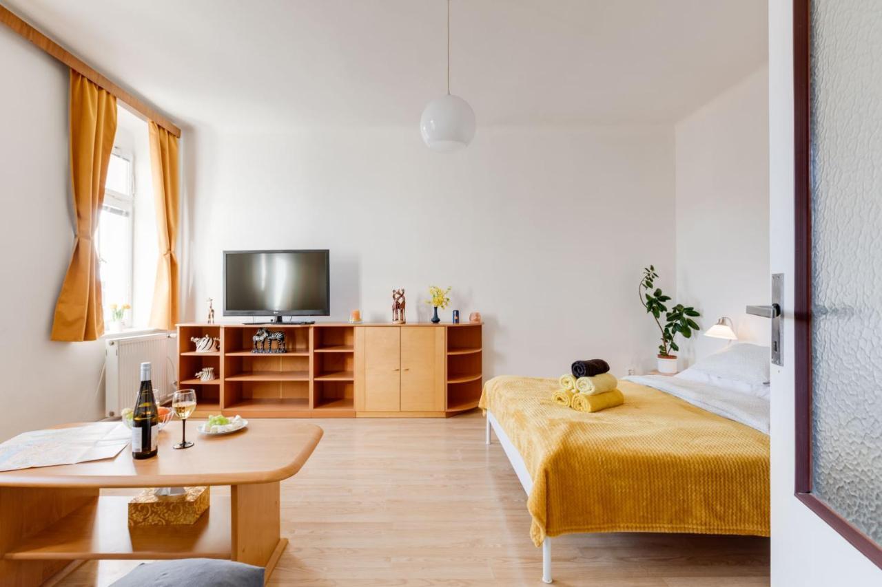 Sunshine Apartment Near The City Center Prague Luaran gambar