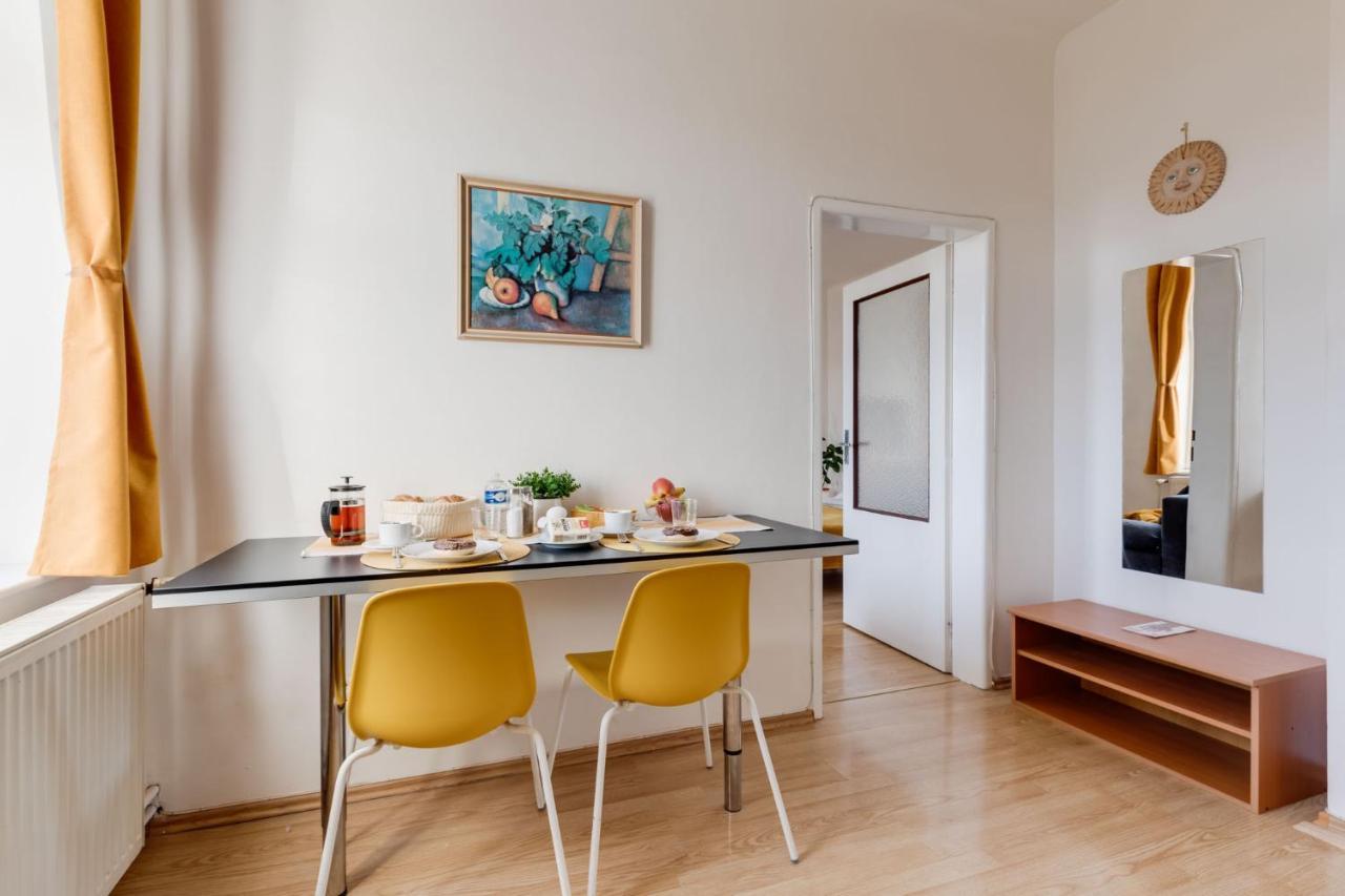 Sunshine Apartment Near The City Center Prague Luaran gambar